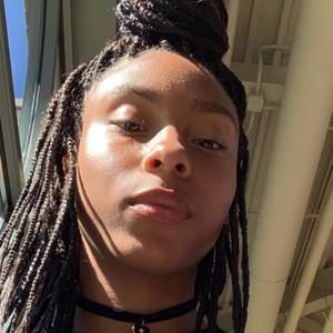 Meet your Posher, Ariana